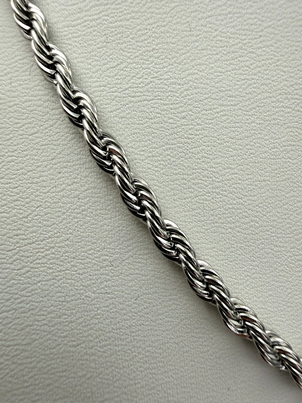Men's Silver Tone Twisted Rope Chain Necklace 22” - Picture 3 of 7